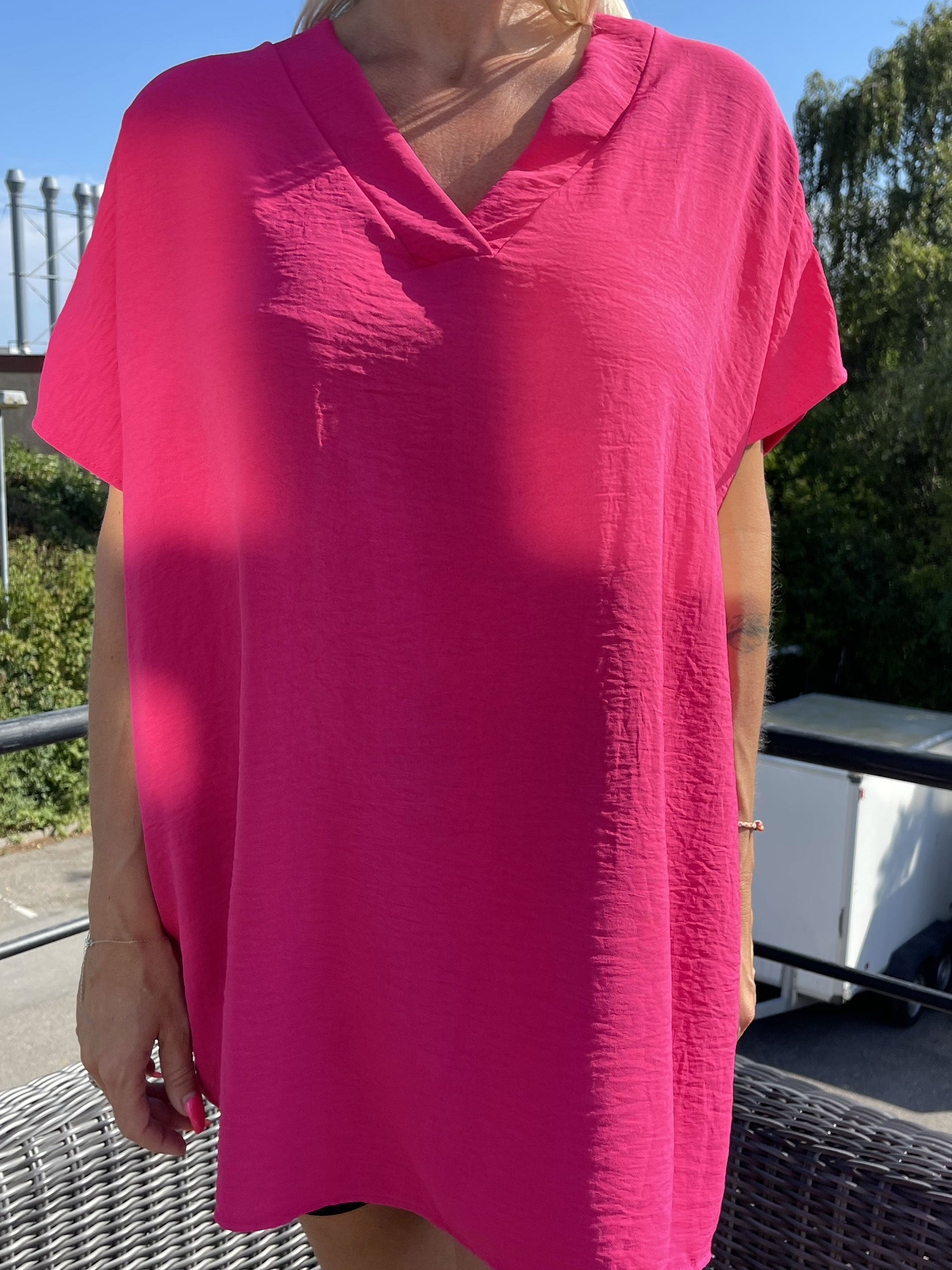 Katrine - Tunika med blonde i ryggen